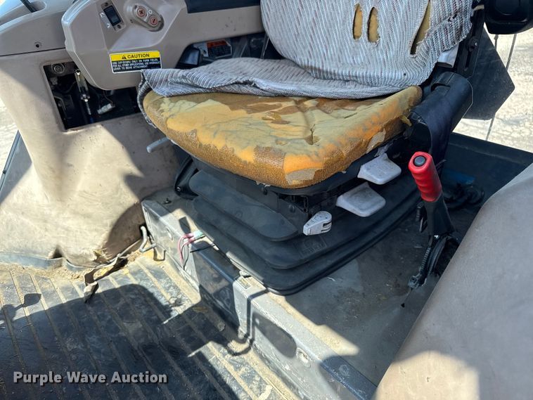 image for item EV1766 Kubota M125X MFWD tractor