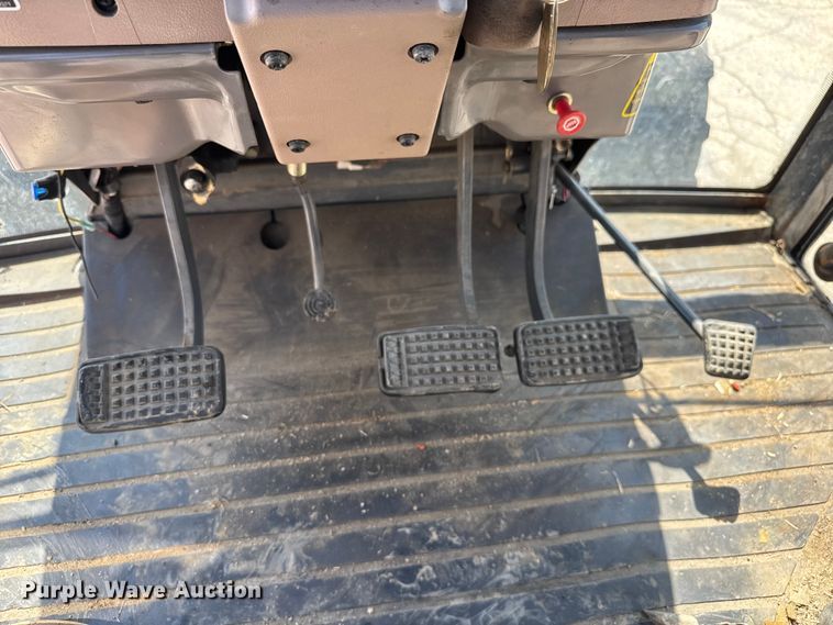 image for item EV1766 Kubota M125X MFWD tractor