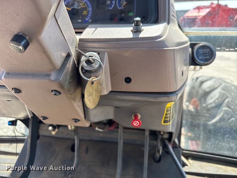 image for item EV1766 Kubota M125X MFWD tractor