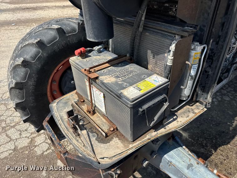 image for item EV1766 Kubota M125X MFWD tractor