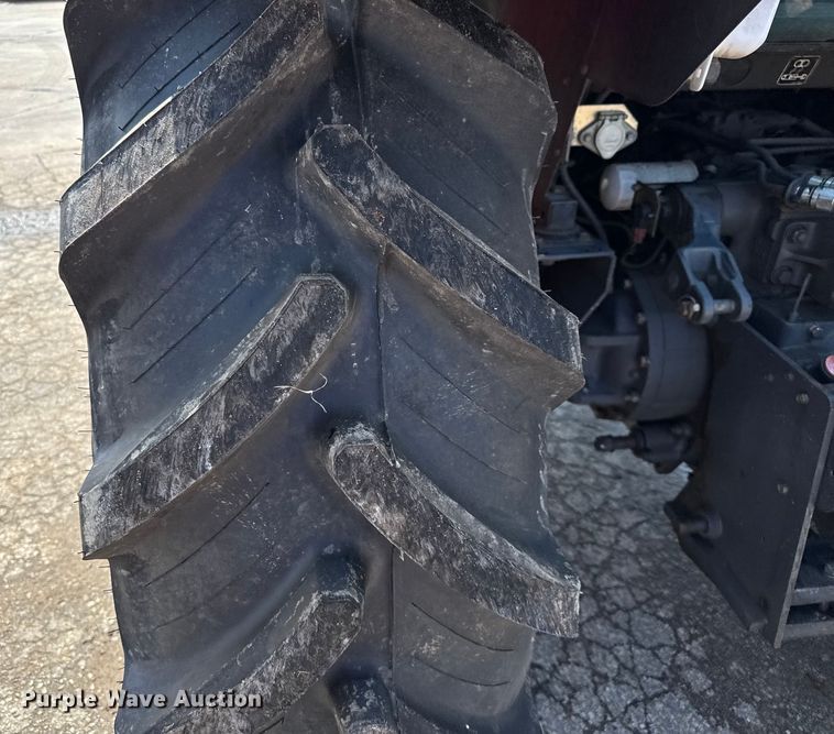 image for item EV1766 Kubota M125X MFWD tractor