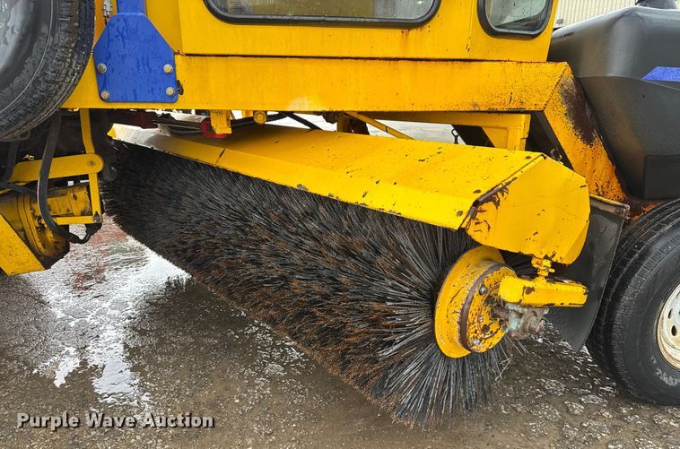 image for item EV1767 Superior Broom DT80K broom