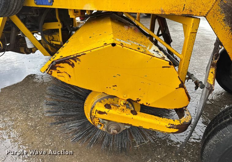 image for item EV1767 Superior Broom DT80K broom