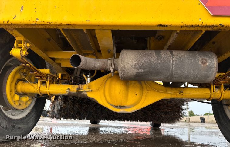 image for item EV1767 Superior Broom DT80K broom