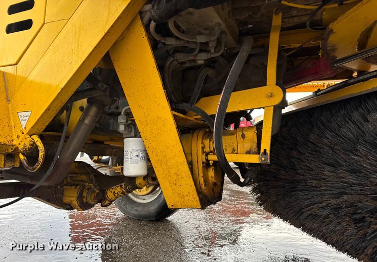 image for item EV1767 Superior Broom DT80K broom