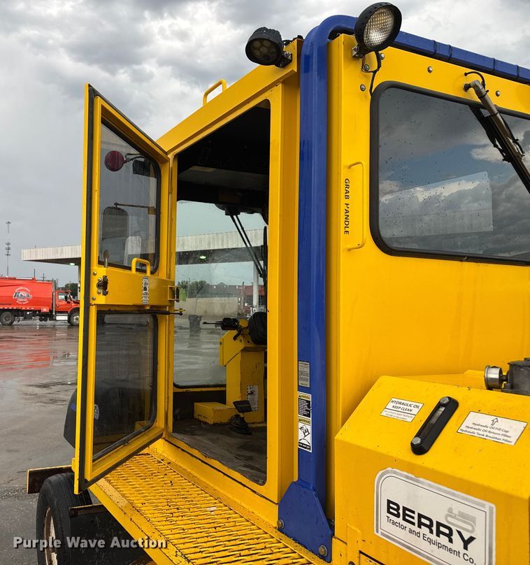 image for item EV1767 Superior Broom DT80K broom