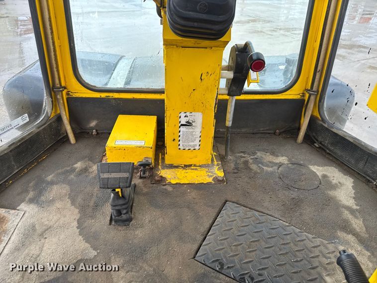 image for item EV1767 Superior Broom DT80K broom