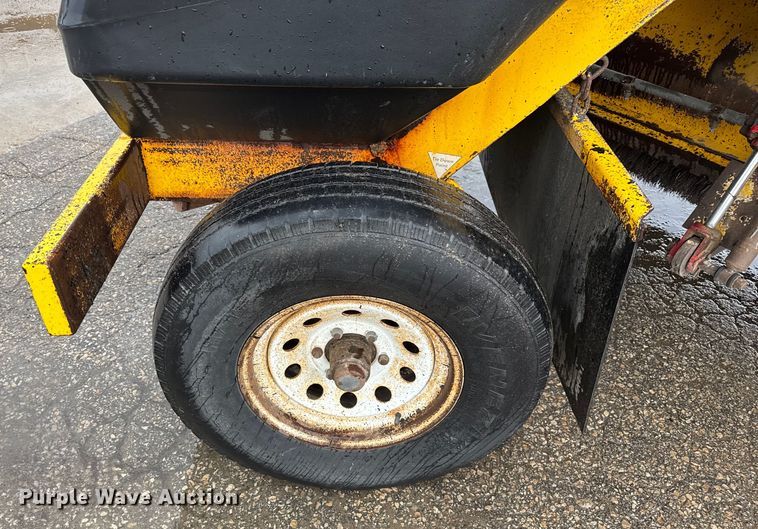 image for item EV1767 Superior Broom DT80K broom