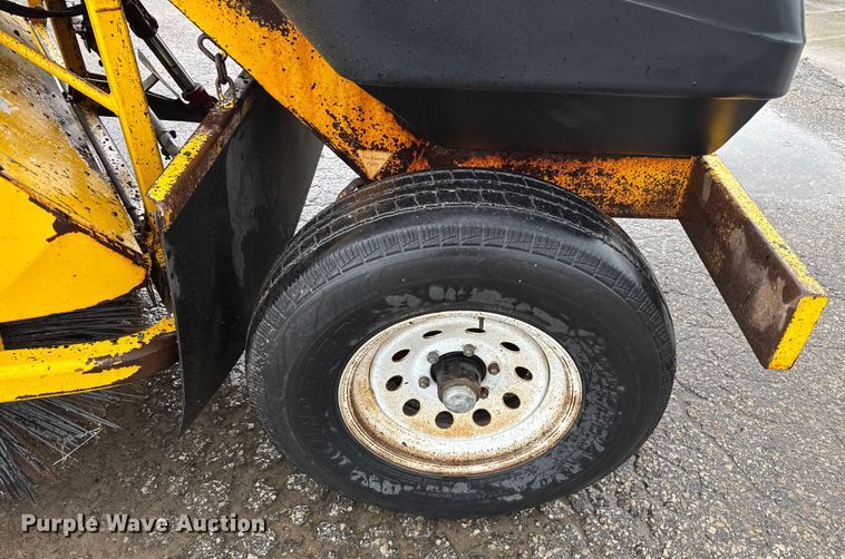 image for item EV1767 Superior Broom DT80K broom