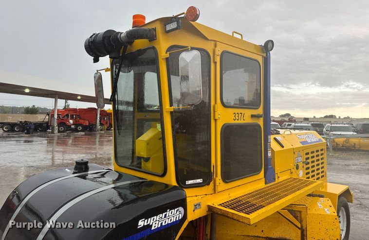 image for item EV1768 Superior Broom DT80K broom