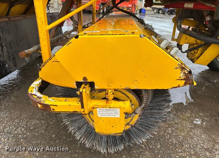 image for item EV1768 Superior Broom DT80K broom