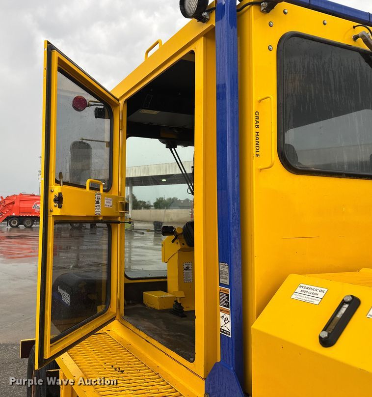 image for item EV1768 Superior Broom DT80K broom