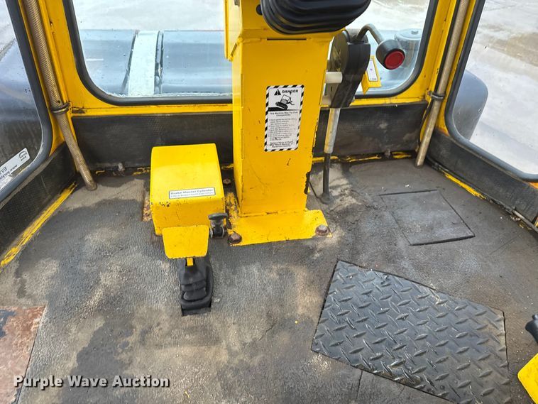 image for item EV1768 Superior Broom DT80K broom