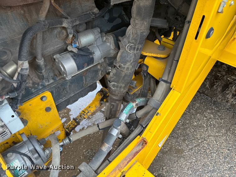 image for item EV1768 Superior Broom DT80K broom