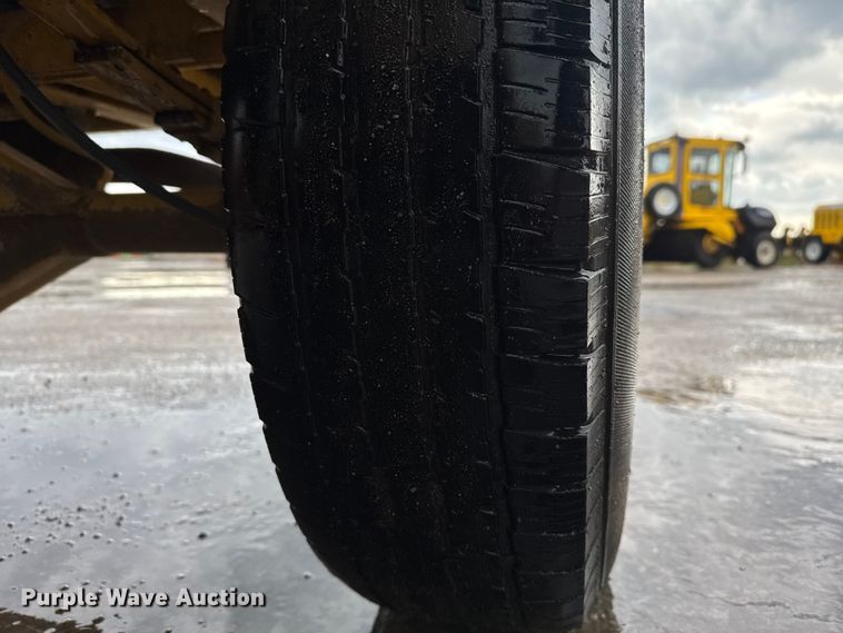 image for item EV1768 Superior Broom DT80K broom