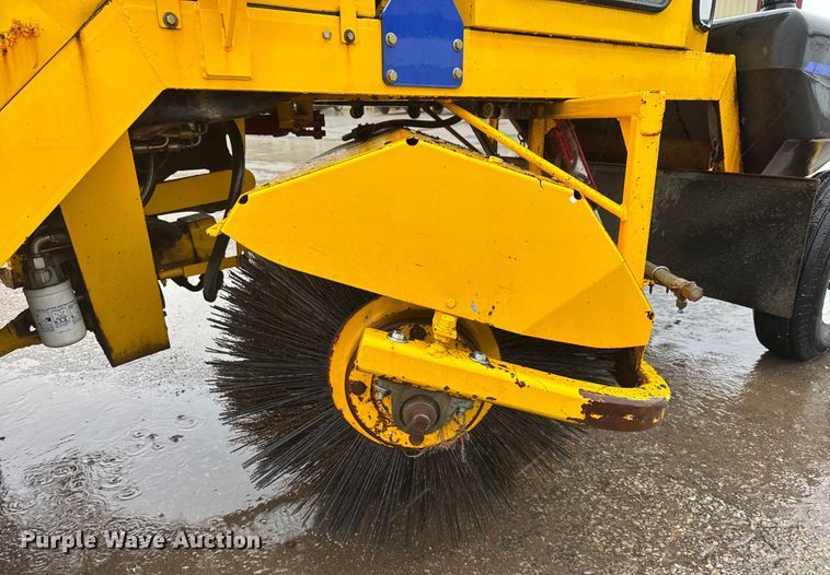 image for item EV1769 Superior Broom DT80K broom