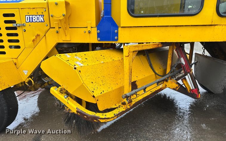 image for item EV1769 Superior Broom DT80K broom