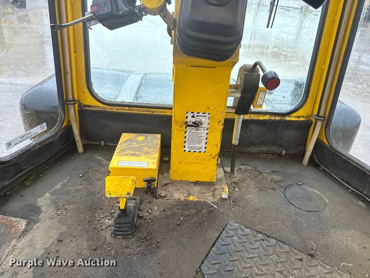 image for item EV1769 Superior Broom DT80K broom