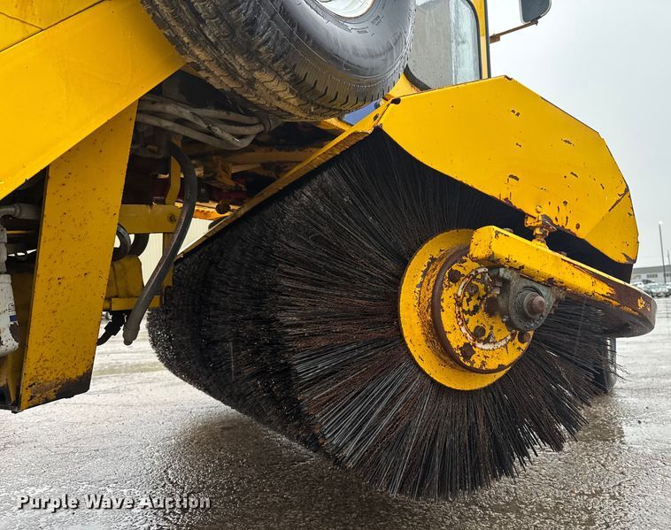 image for item EV1770 Superior Broom DT80K broom