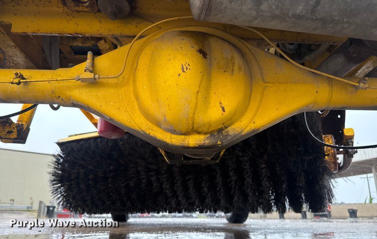 image for item EV1770 Superior Broom DT80K broom