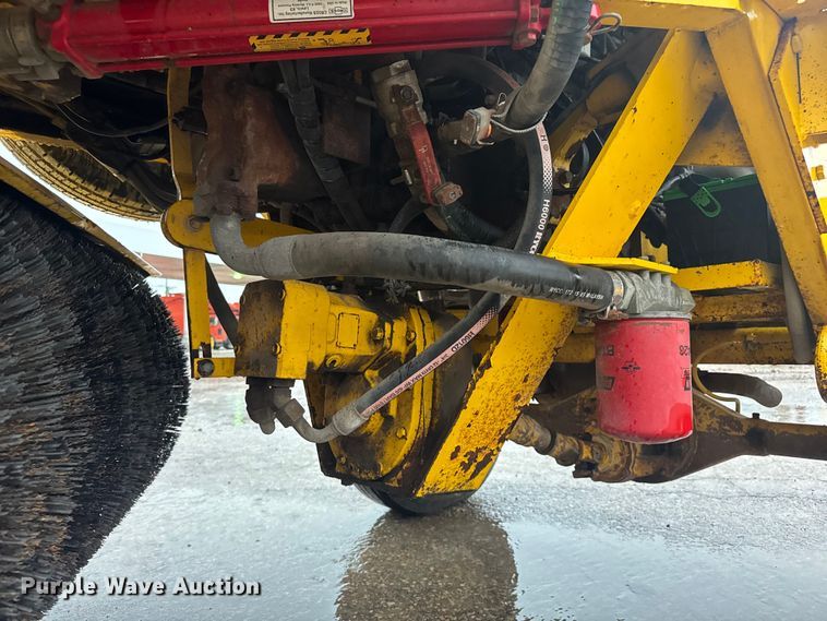 image for item EV1770 Superior Broom DT80K broom