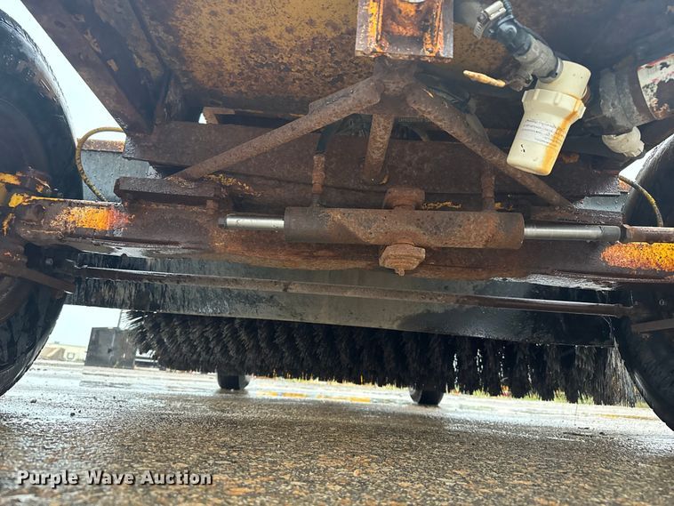 image for item EV1770 Superior Broom DT80K broom