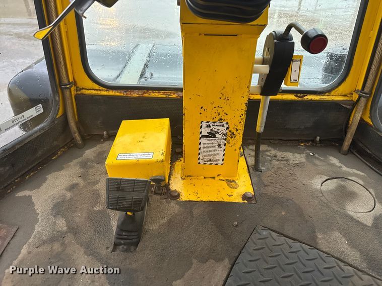 image for item EV1770 Superior Broom DT80K broom