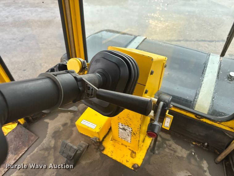 image for item EV1770 Superior Broom DT80K broom