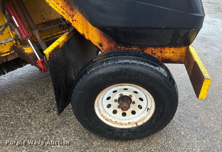 image for item EV1770 Superior Broom DT80K broom