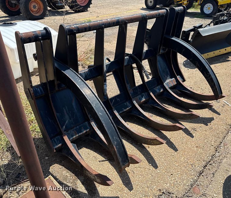 image for item EV1772 Caterpillar 6015C wheel loader grapple bucket