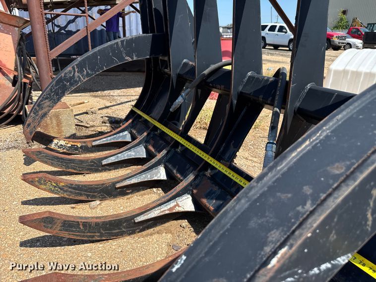 image for item EV1772 Caterpillar 6015C wheel loader grapple bucket