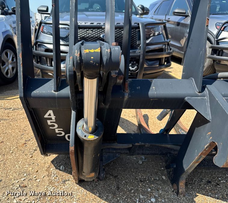 image for item EV1772 Caterpillar 6015C wheel loader grapple bucket