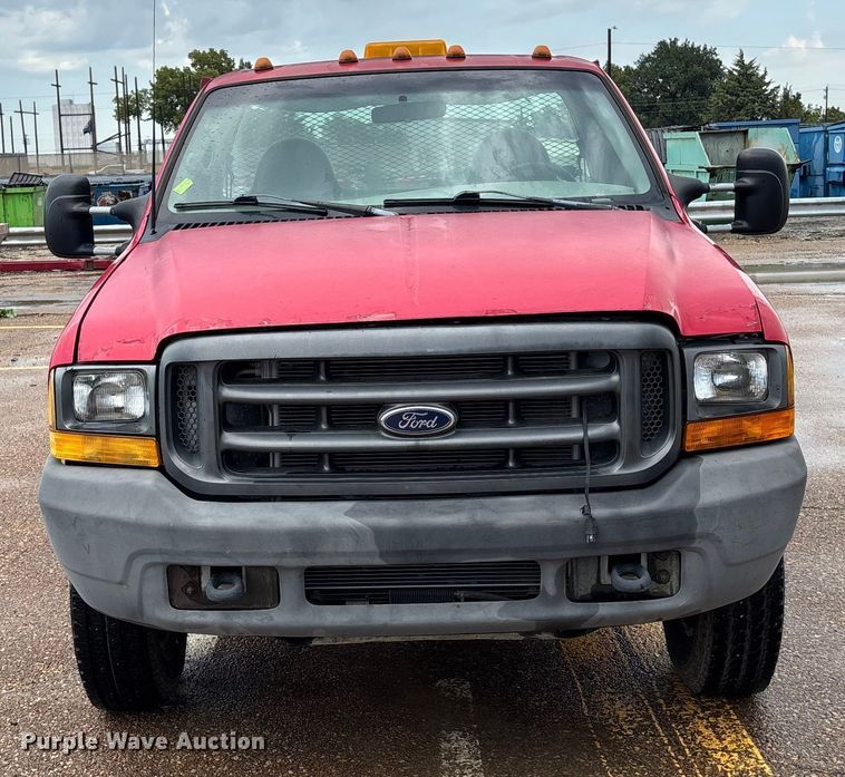 image for item EV1774 1999 Ford F350 Super Duty flatbed pickup truck