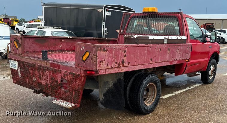 image for item EV1774 1999 Ford F350 Super Duty flatbed pickup truck