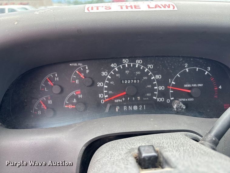 image for item EV1774 1999 Ford F350 Super Duty flatbed pickup truck