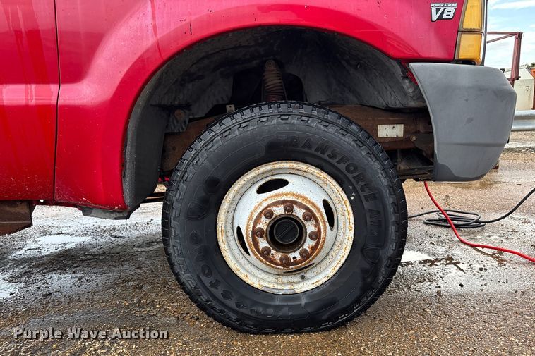 image for item EV1774 1999 Ford F350 Super Duty flatbed pickup truck