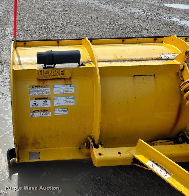 image for item EV1776 2013 International Workstar 7400 dump truck