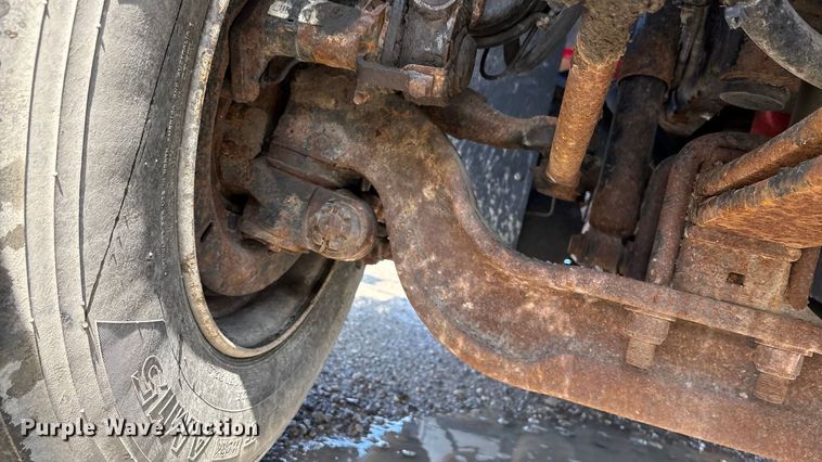 image for item EV1776 2013 International Workstar 7400 dump truck