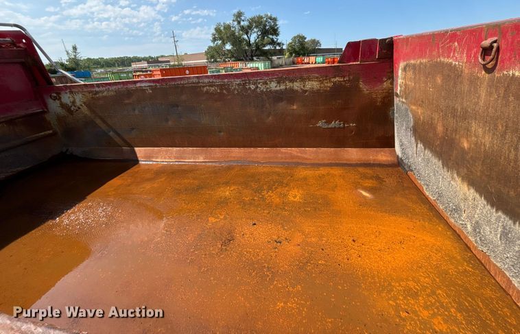 image for item EV1776 2013 International Workstar 7400 dump truck