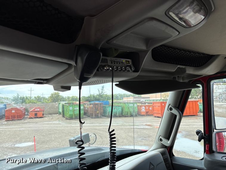 image for item EV1776 2013 International Workstar 7400 dump truck