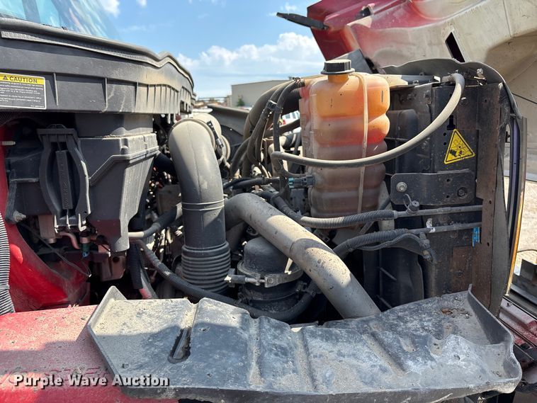 image for item EV1776 2013 International Workstar 7400 dump truck