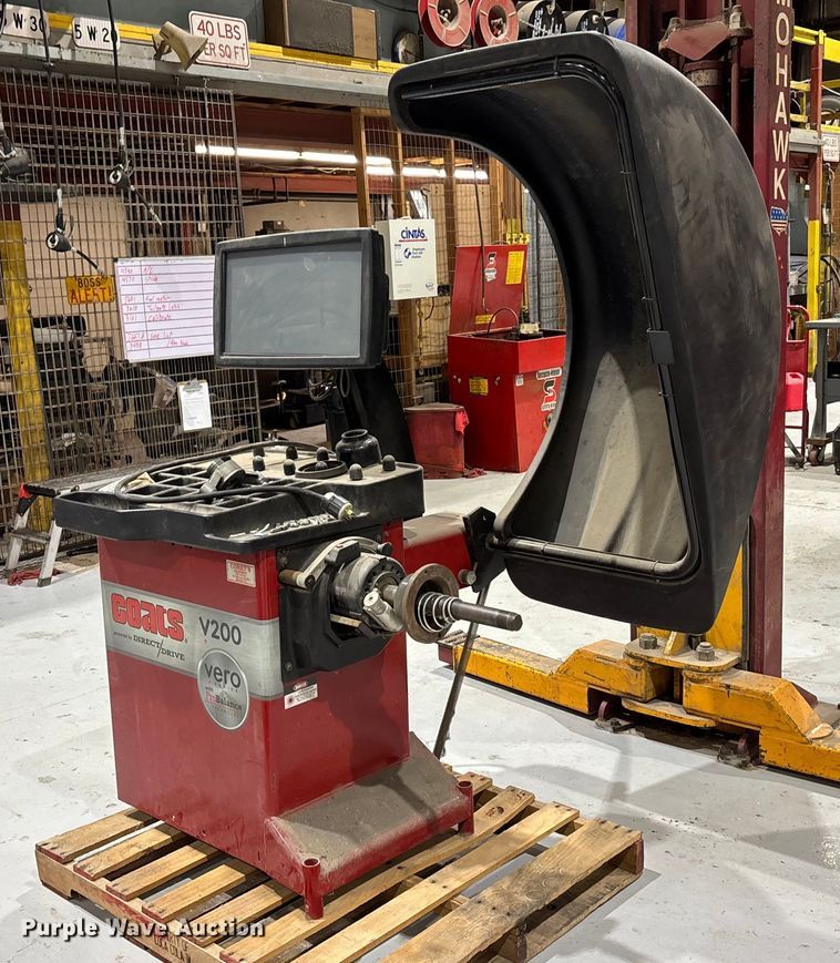 image for item EV1778 Coats V200 Vero tire balancer