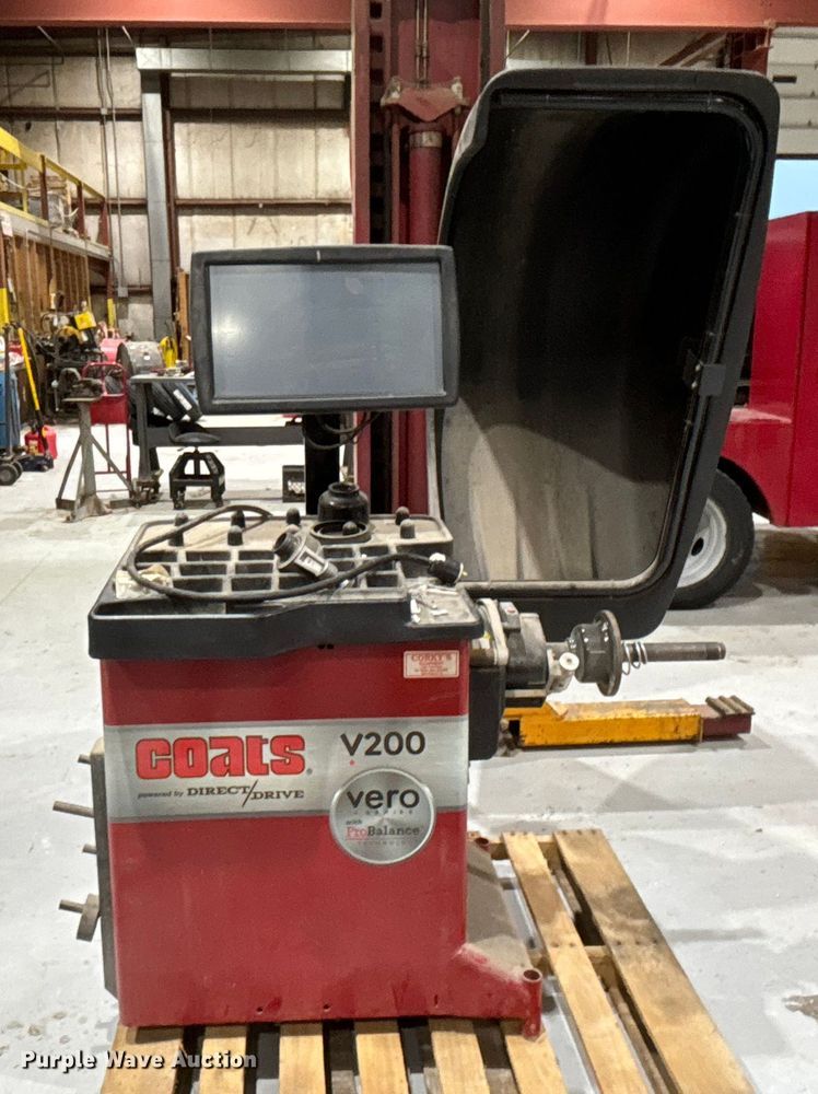 image for item EV1778 Coats V200 Vero tire balancer