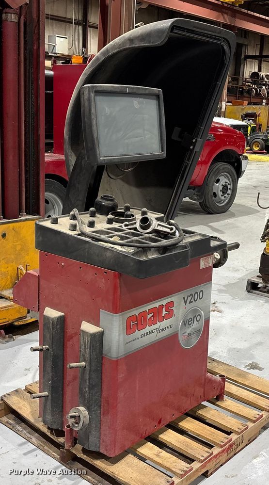 image for item EV1778 Coats V200 Vero tire balancer