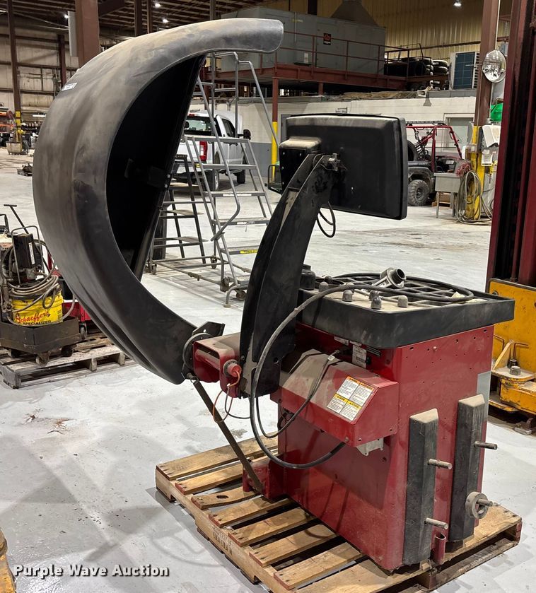 image for item EV1778 Coats V200 Vero tire balancer