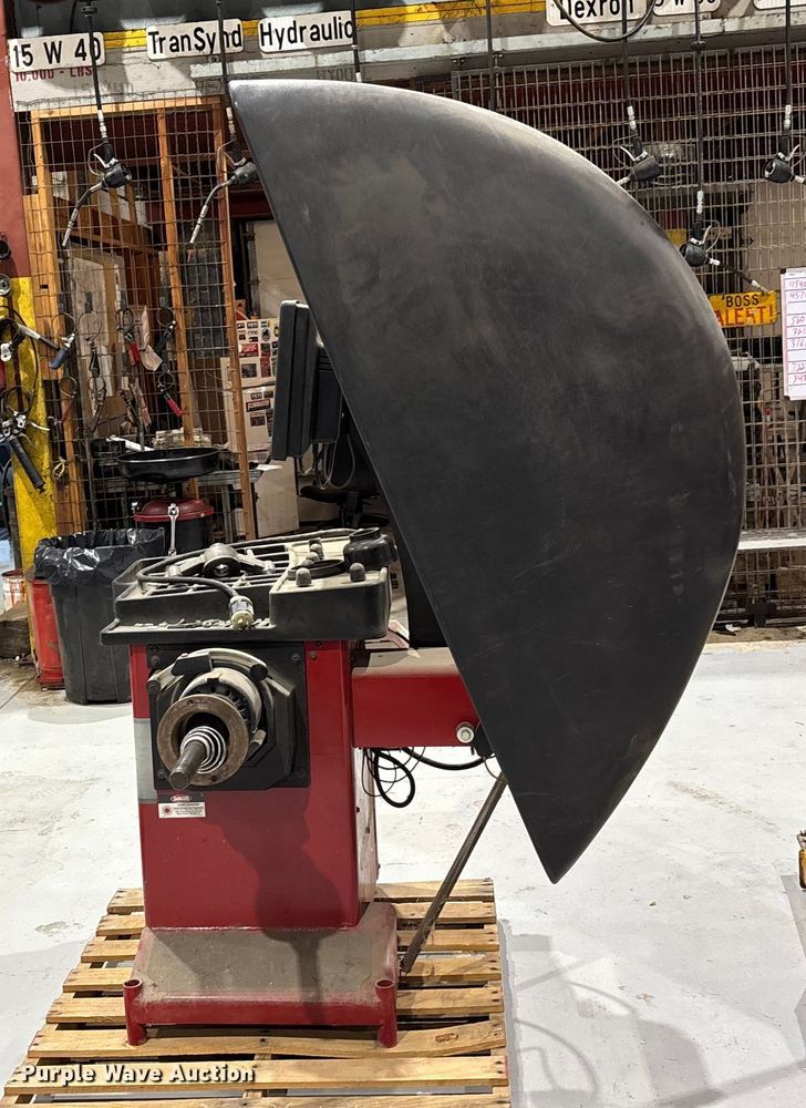 image for item EV1778 Coats V200 Vero tire balancer