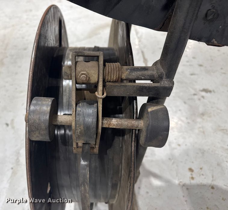 image for item EV1786 Signode  strapping cart 