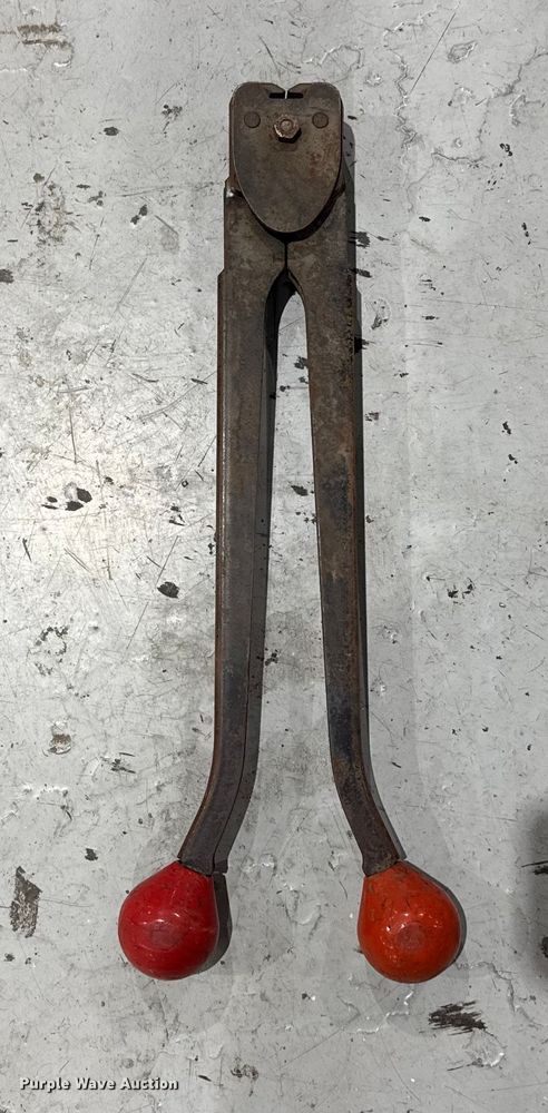 image for item EV1786 Signode  strapping cart 