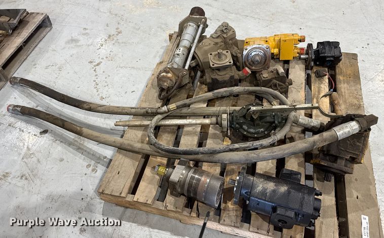 image for item EV1788 Hydraulic pumps