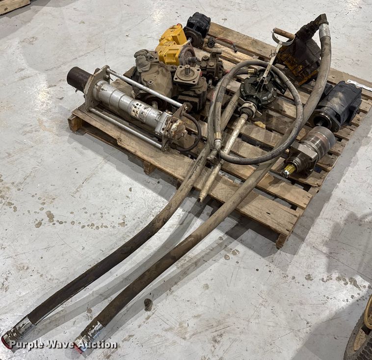 image for item EV1788 Hydraulic pumps